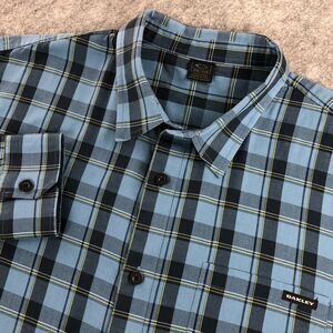 Oakley Button Up Shirt Mens XXL Blue Plaid Long Sleeve Pocket Logo Cotton Blend